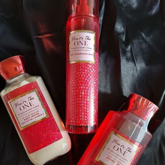 BATH AND BODY YOU'RE THE ONE - 3 PIECE - Picture 1 of 6